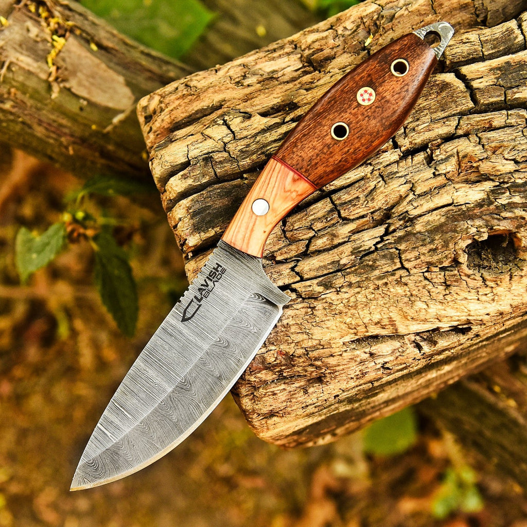 9 Inch Damascus Scout Carry Knife Two-Tone Olive Wood with Steel Pommel - Lavish Blade
