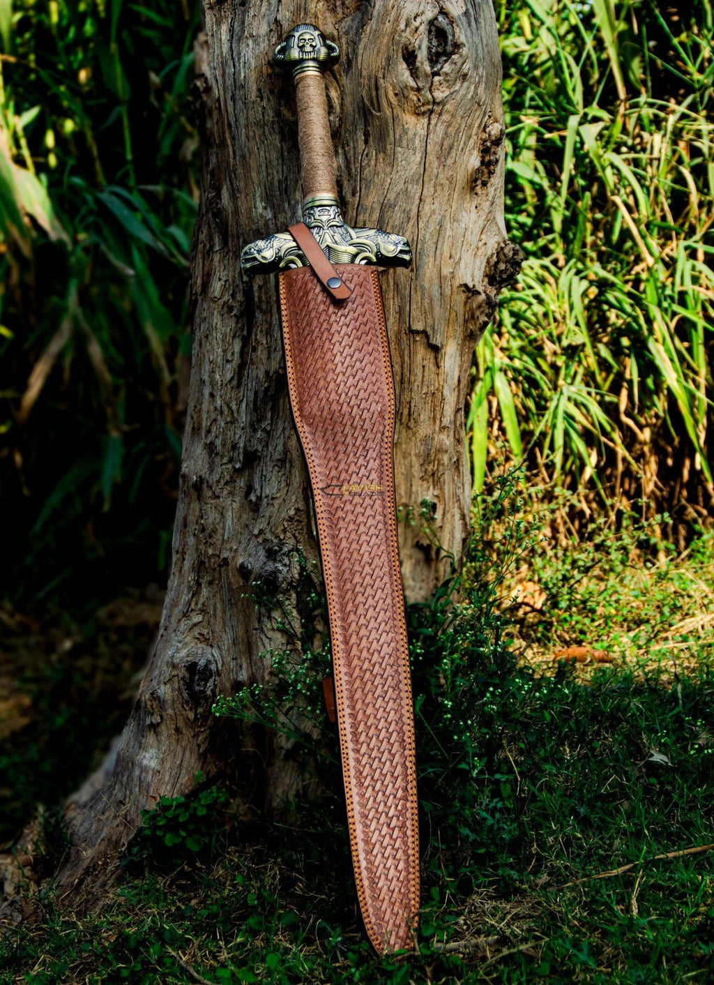 Antiquated Barbarian Warlord Sword Replica 39 Inch Full Tang - Lavish Blade