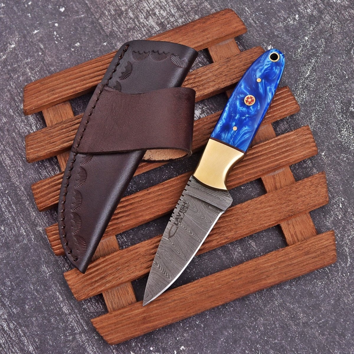 Damascus Skinner Bushcraft Knife 7 Inch Resin and Brass Handle with Sheath - Lavish Blade