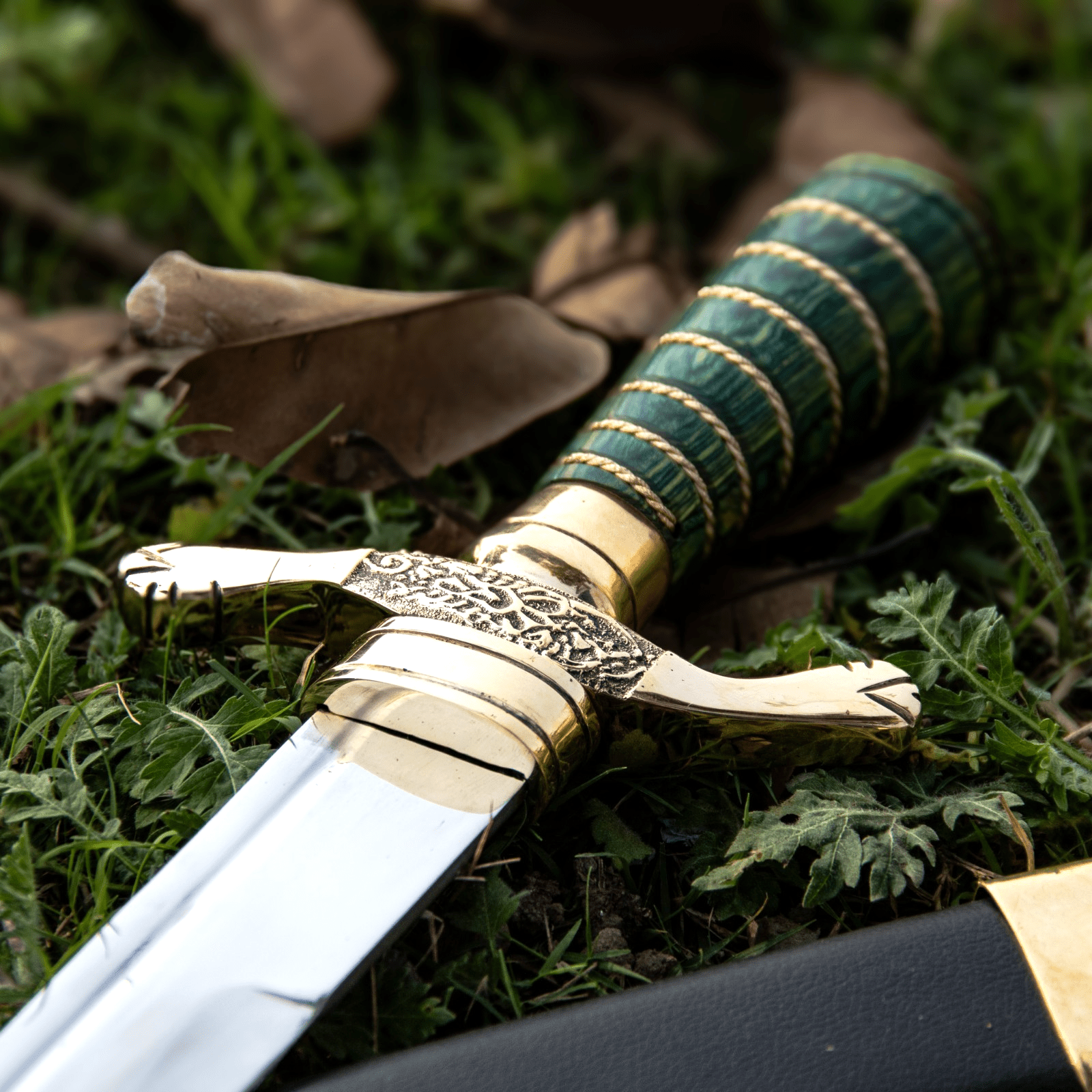 George Washington Battle Sword Replica with Scabbard | Revolutionary War Collectible - Lavish Blade