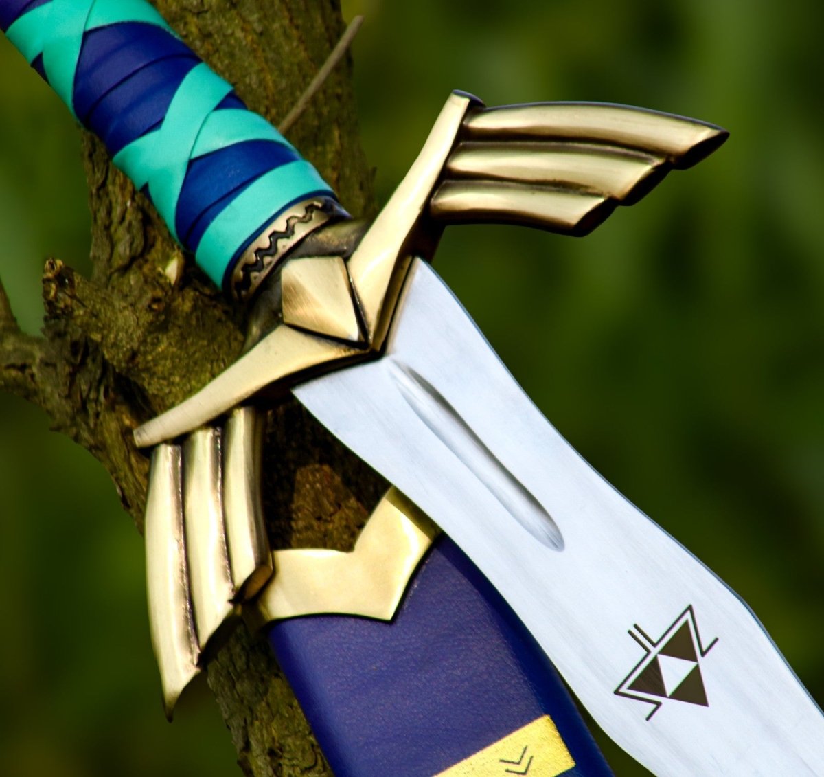 Handmade Carbon Steel Fantasy Sword 37 Inch with Wooden Scabbard