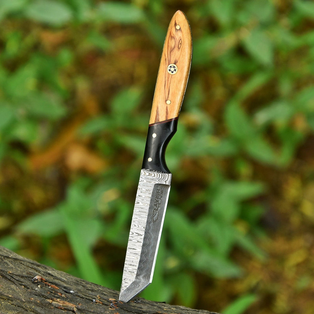 Handmade Damascus Bushcraft Hunting Knife 7.5 Inch Olive Wood Handle with Sheath - Lavish Blade