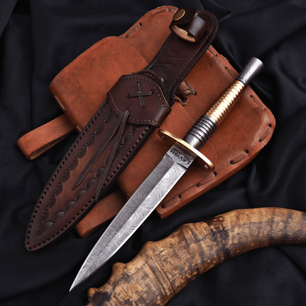 Handmade Damascus Double-Edge Dagger 12 Inch Textured Metal Grip with Sheath - Lavish Blade