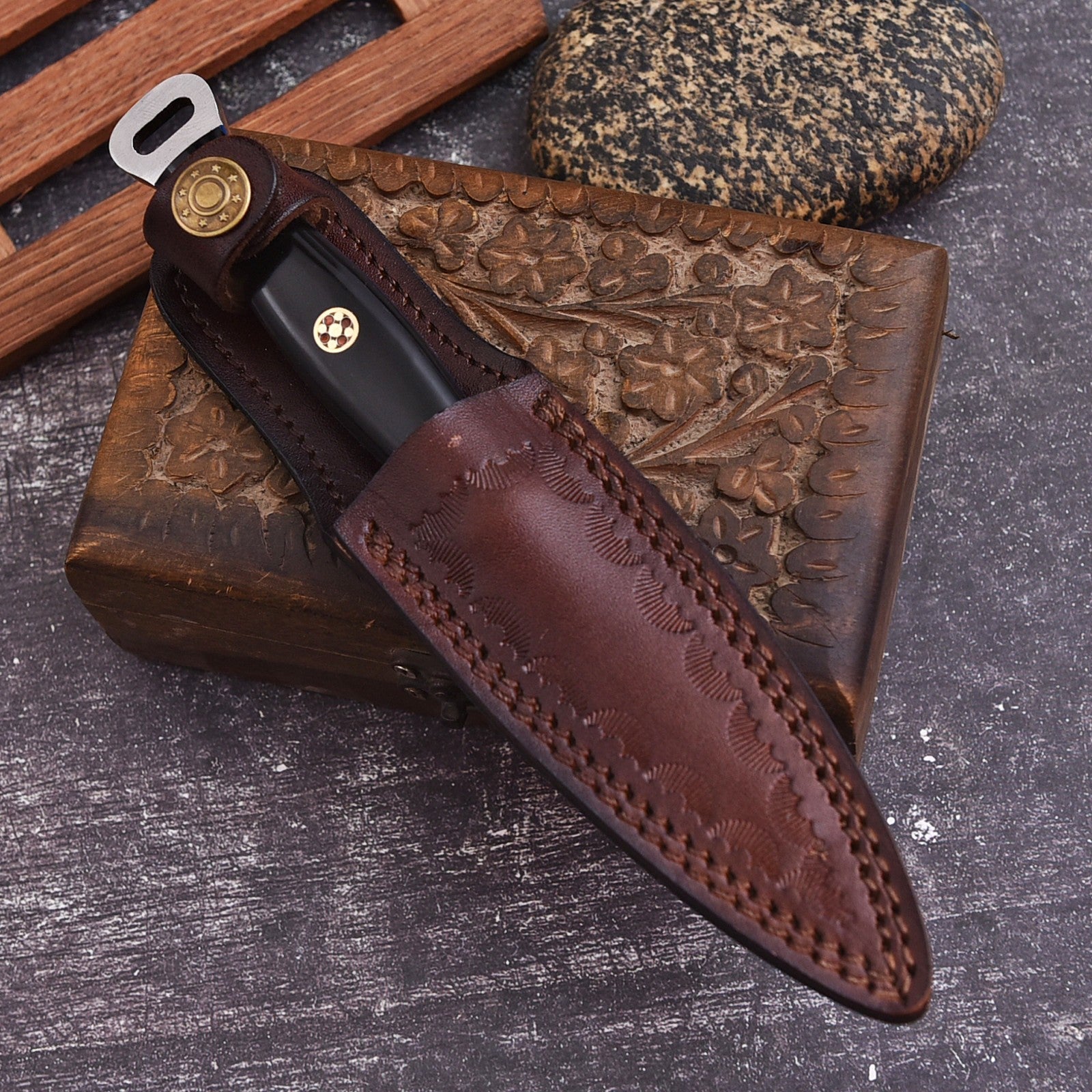 Handmade Damascus EDC Dagger 8 Inch Pearl Black Resin Handle with Sheath - Lavish Blade