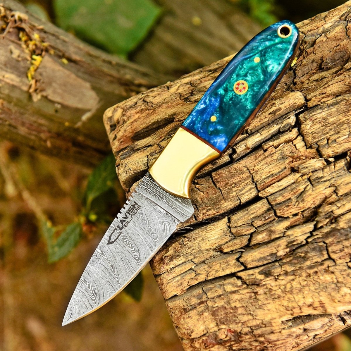 Handmade Damascus Skinner Bushcraft Knife 7 Inch Resin Handle with Sheath - Lavish Blade