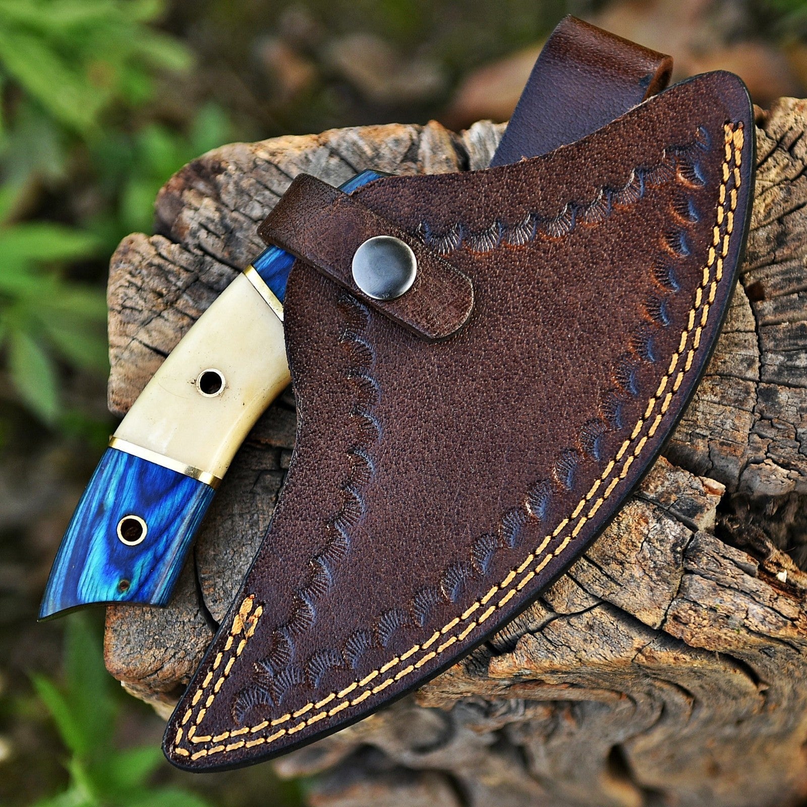 Handmade Damascus Ulu Knife 7 Inch Bone and Wood Handle with Leather Sheath - Lavish Blade